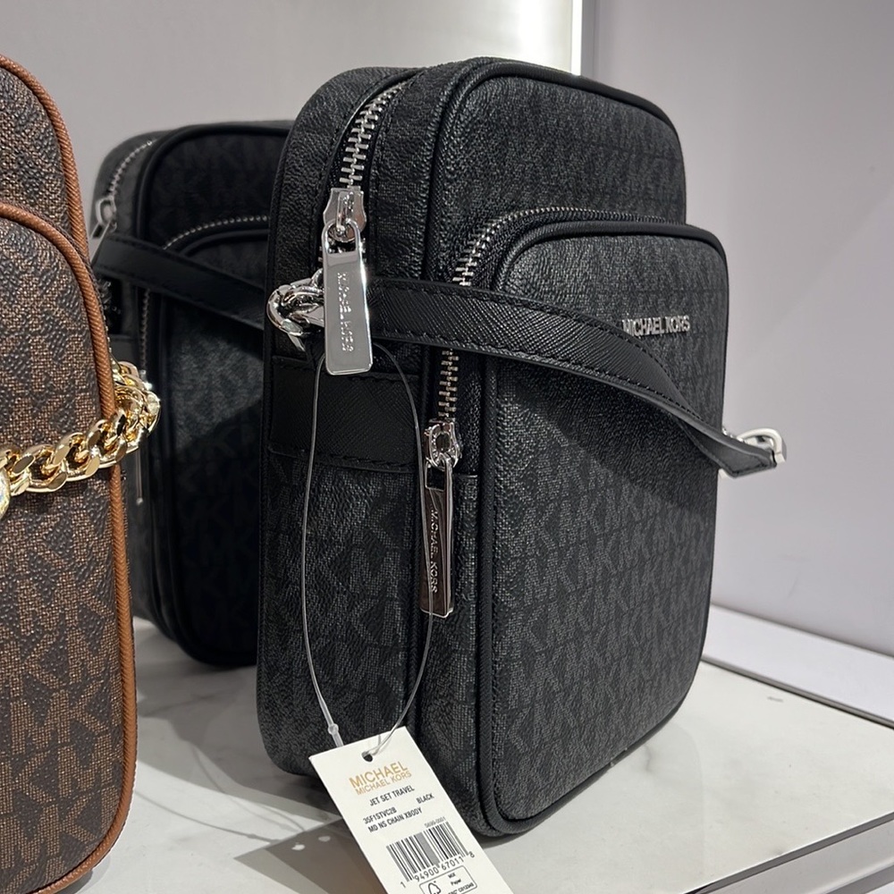 Michael Kors Women's Jet Set Travel Medium Logo Adult Crossbody Bag Black